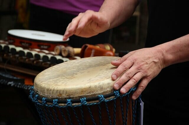 travelling music instruments